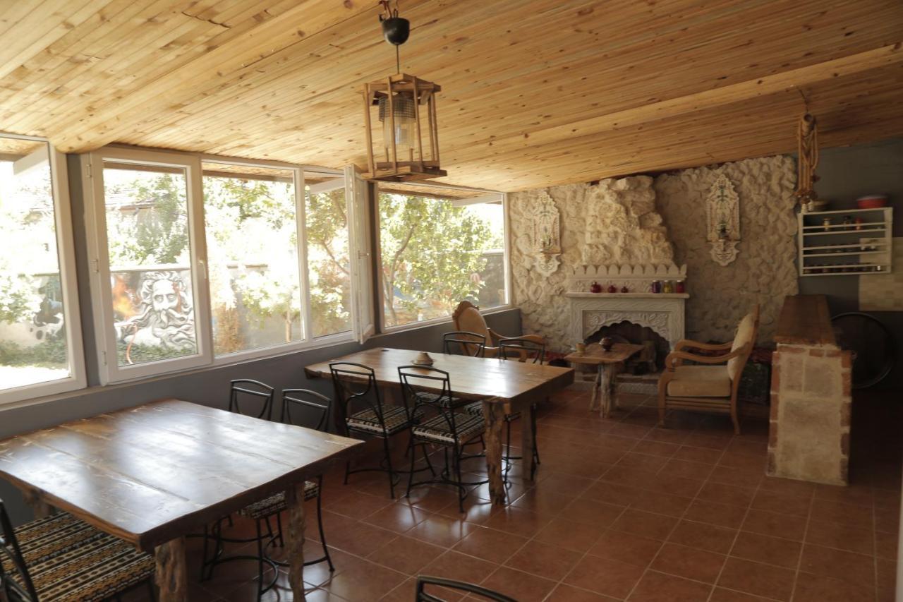 אוצ'יסר Hotel Philosophia מראה חיצוני תמונה