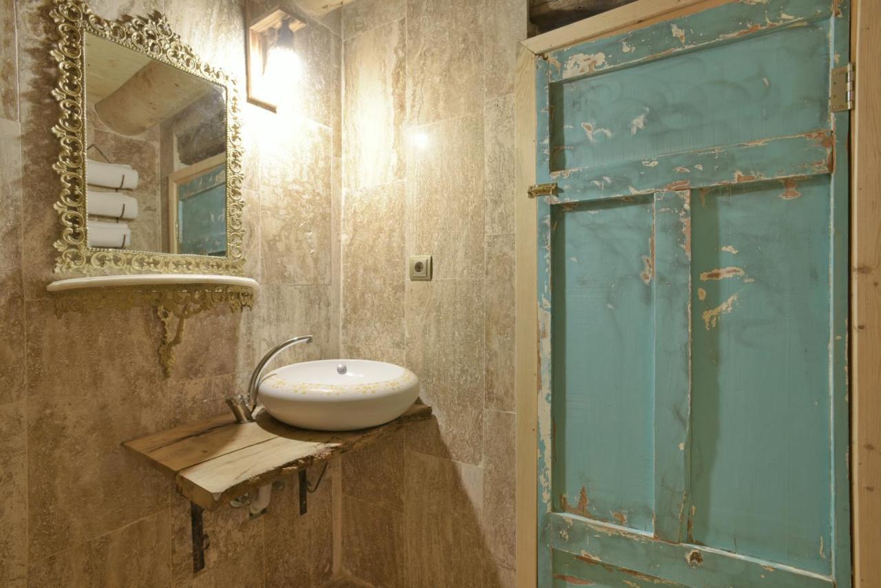 אוצ'יסר Hotel Philosophia מראה חיצוני תמונה